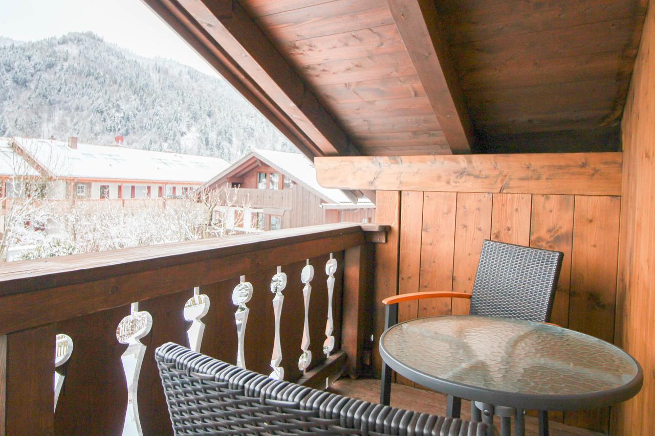 Apartments- Und Ferienhaus Anton Garmisch-Partenkirchen Exteriör bild