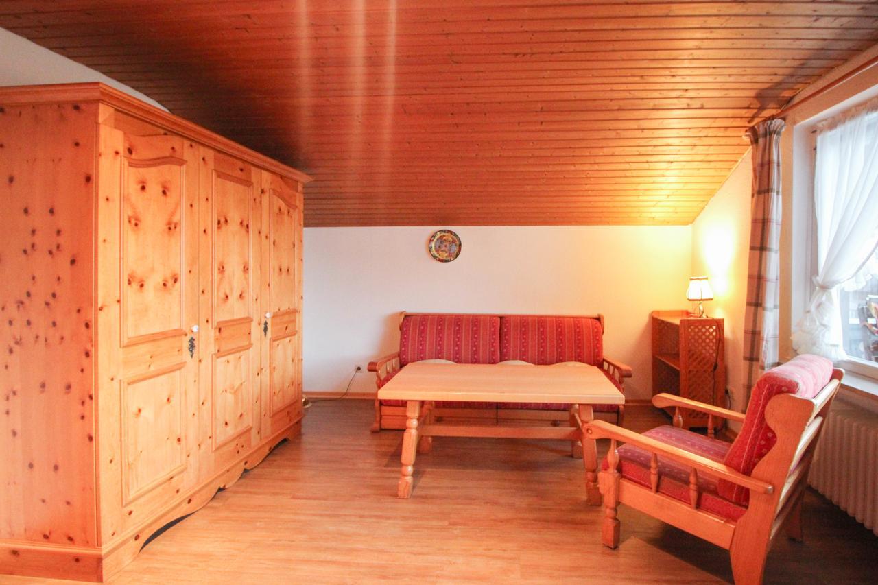 Apartments- Und Ferienhaus Anton Garmisch-Partenkirchen Exteriör bild
